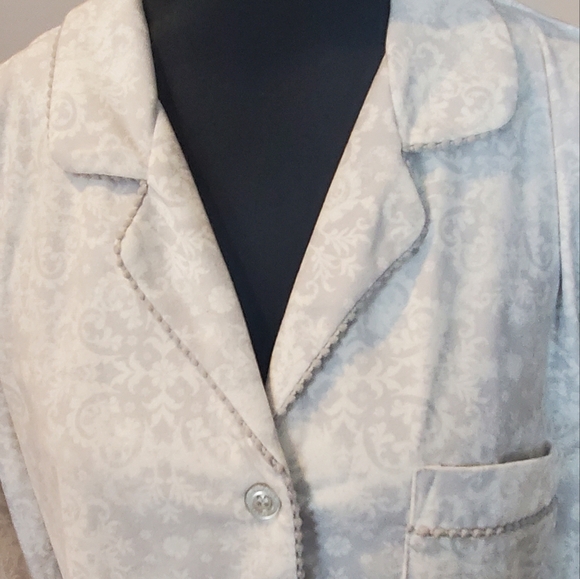 NWT LA Vie en Rose PJ set ( Size L) - Picture 6 of 10